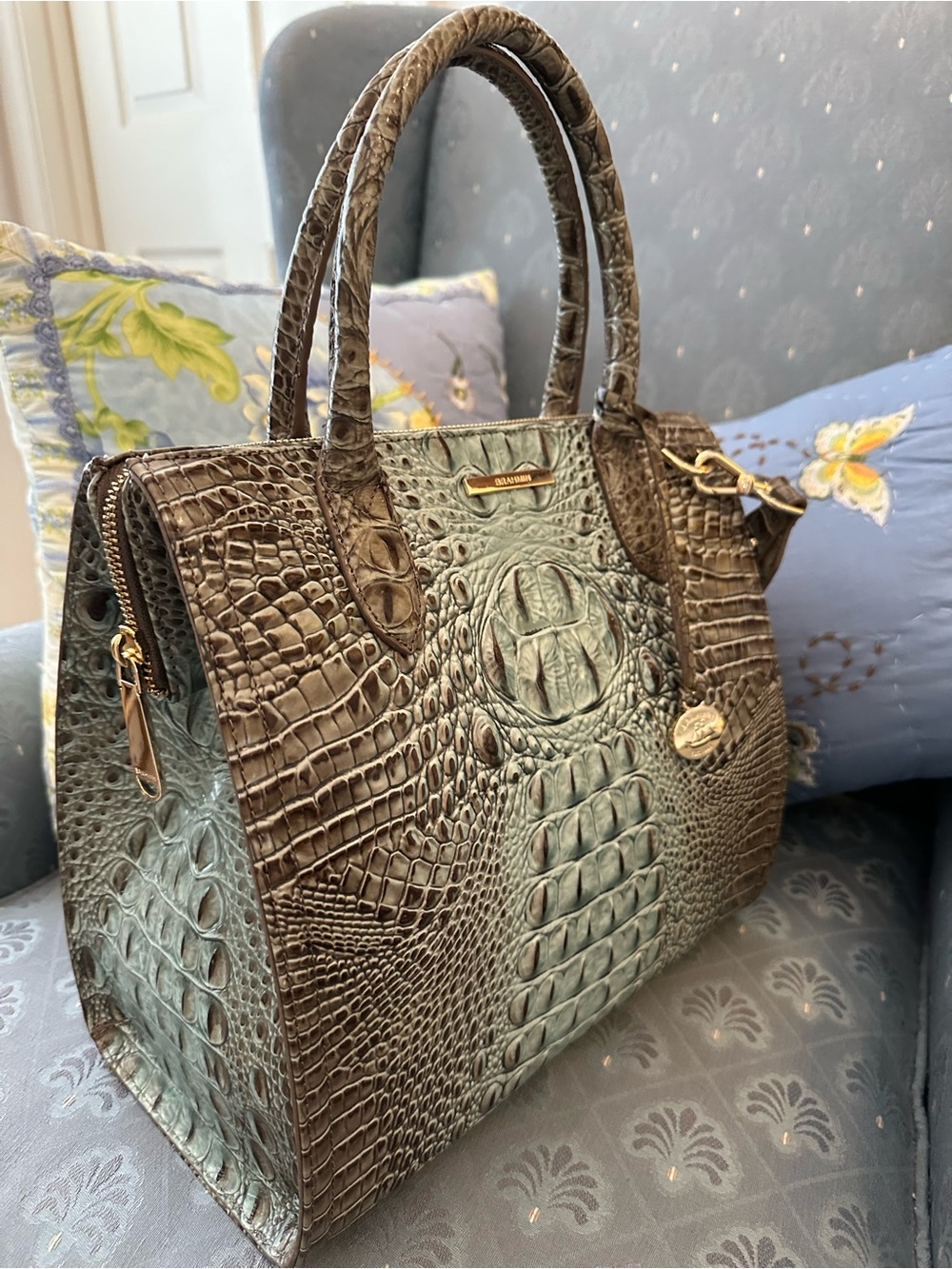 Brahmin Bluebell Ombre Large Caroline Satchel with Gold Hardware VGUC - Picture 3 of 14